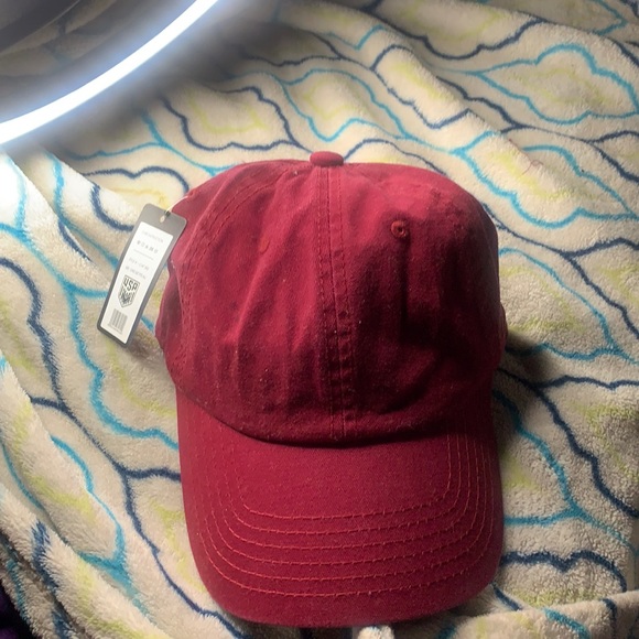 New hat - Picture 1 of 2